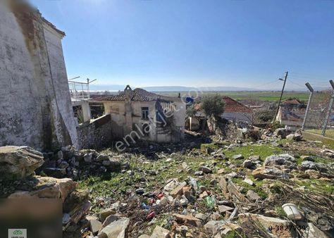 Söke Serçin Köyünde Göl Manzaralı Satılık Arsa 385 M²