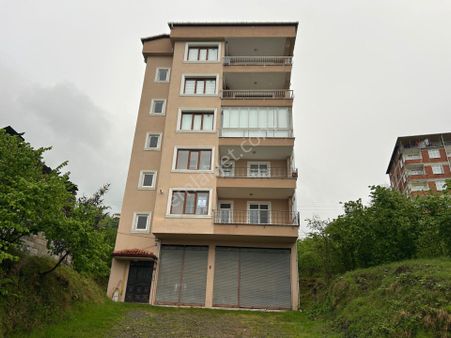 Premar White Gayrimenkulden Sürmene Çavuşlu Mah. Sahilde Kiralık Daire 3+1