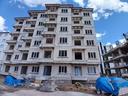 Aksaray Merkez Sanayi Mahallesi Satılık 1+1 Yüksek Giriş