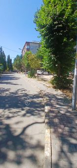 Sağlamdan Konut + Ticari Alanlı Şahane Konumda Fırsat Arsa 404 M2