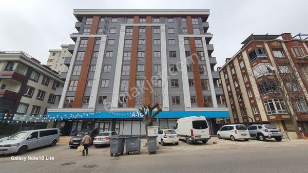 Kaçmaz Emlak Ümraniye’den Ümraniye Esenevler’de Satılık 2+1 Sıfır Daire