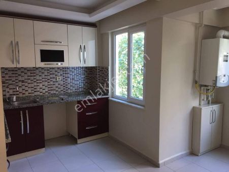 Balıkesir Karesi Toygar Mah. Demirdağ Emlaktan Satılık 2+1 Kombili Ara Kat Daire.