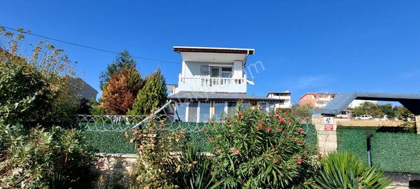 Tekirdağ M.ereğlisi Çeşmelide Satılık 320m2 Arsaiçinde 3+1 Villa