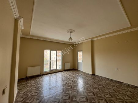 Azk’den Merkezi Konumunda 100m2 Dairemiz Kiralıktır…