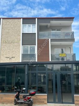 Genç Gayrimenkulden Cadde Üzeri Satılık Daire