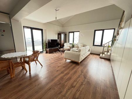 Beşevler Mahallesinde Satılık 1+1 Dubleks Daire