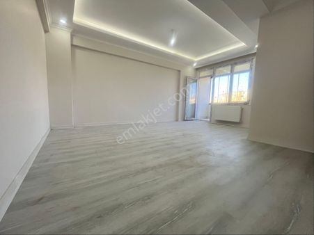 İmren Gayrimenkulden Sultanmurat Mah. Asansörlü Balkonlu 3+1 Yeni Bina