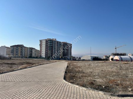 Yenişehirde Anayola Yakın 850 M2 Kat Karşılığı Arsa