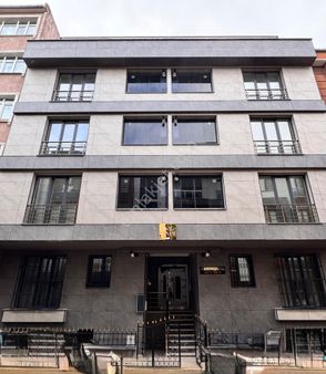 Küçükçekmece Gültepe'de Deprem Yönetmeliğine Uygun 1. Kat Satılık Daire