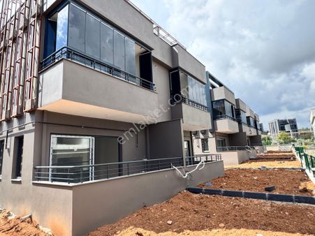 Bm''den Kuyulukta Sıfır 4+1 Dubleks Bahçeli Villa