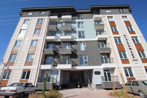 Aksaray Sanayi Mah. Hastaneye Yakın Eşyasız 1+1 Satılık Daire