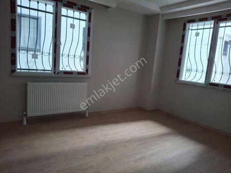 Dekoryapim Emlak Bahçelievler S.paşa 2+1 Satılık Daire Y.giriş Yeni