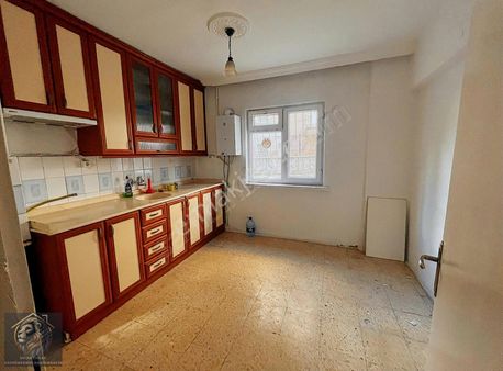 Aslan Emlaktan Atatürk Mahallesinde Cadde Üzeri 2+1 Daire