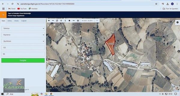 Kaynarca Şehtımarında Yol Kenarı Yerleşim Yerine Yakın Tarla