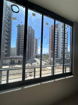 Mezitli Tece'de Satılık 1+1 Deniz Manzaralı Ve Havuzlu Daire