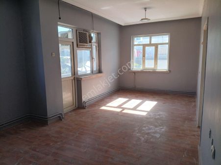 Berat Atabey Emlaktan Cengiz Topelde 3+1 Satılık Daire