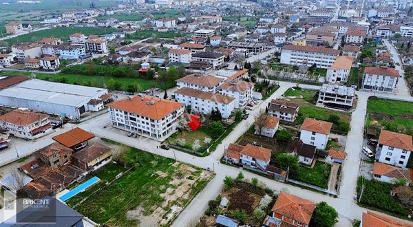 Cumayeri Yaka Mh'de 656m² 4 Kat İmarlı Satılık Ticari Arsa