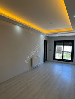 İzmir Bergama Atatürk Mah Satılık Daire