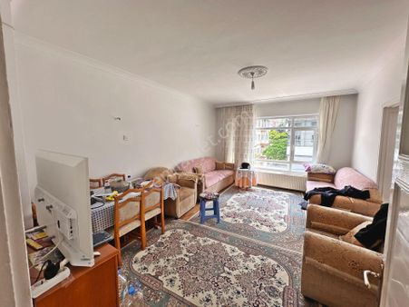 Münzeviler Cadde Yakınında Ara Katta Ön Cephede 3+1 Satılık Daire