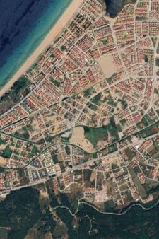 Anayolun Üst Tarafında Tek Villalık Arsa