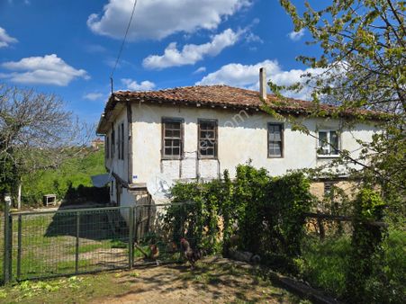 Bağırganlı Merkez'de 498 M2 Bahçe İçinde Müstakil Ahşap Ev