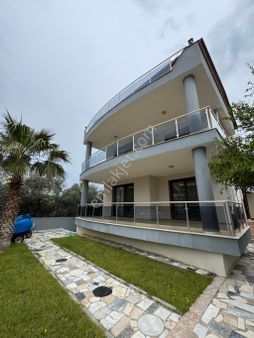 Deniz Ve Doğa Manzaralı Müstakil Villa