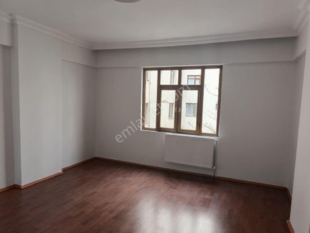 Ayan Gayrimenkul Ve Danışmanlık Tan Satılık Daire Üniversitesi Mah