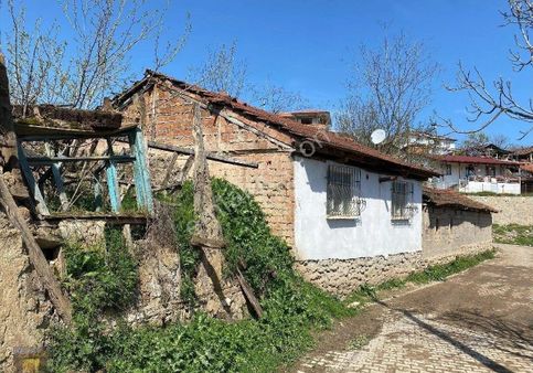 Eylül Emlaktan İnegöl Çavuşköy Mahallesinde Satılık Müstakil Ev