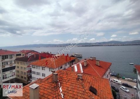 Muhteşem Manzara, Sahilde, 5+1, 3 Banyolu Satılık Çatı Dubleks