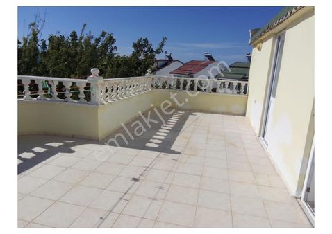 Bandırma Rt Yılmaz Gayrimenkul'den Edremit Altınoluk' Da Satılık 3 Katlı Tripleks