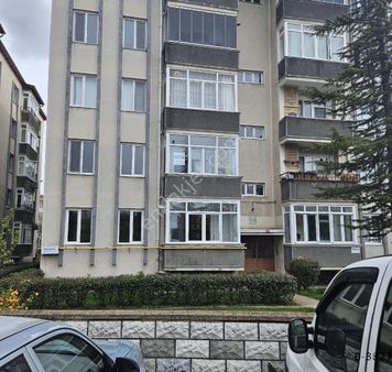 Kırklareli Merkez Bademlik Mahallesinde Satılık 3+1 Daire