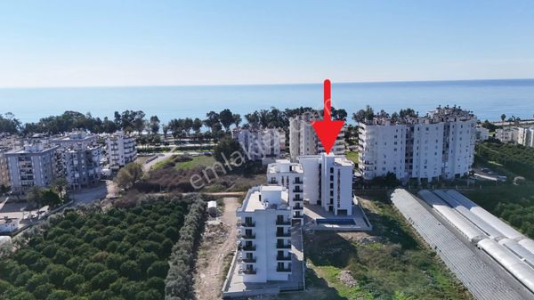 Finike Sahilde Çift Havuzlu Site İçi Deniz Manzaralı Sıfır 1+1 Daire