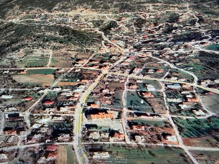 Alanya Güzelbağ Fatih Mah.üççam Mevkii Satılık 25.500 M2 Tarla