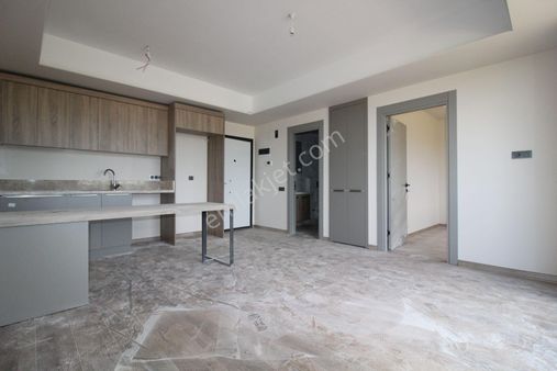 Aslan'dan Tömük'te Denize Yakın Geniş Metrajlı Sıfır 1+1