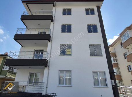 Çağdaş Gayrimenkul'den Çarşı Merkezinde Satılık 2+1 Daire