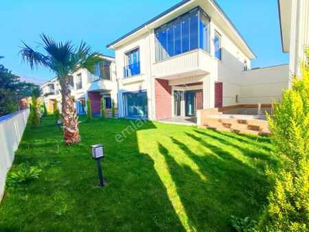 Vahdet'ten Kızılkeçili'de 4+1 Müstakil Havuzlu Lüks Akıllı Villa