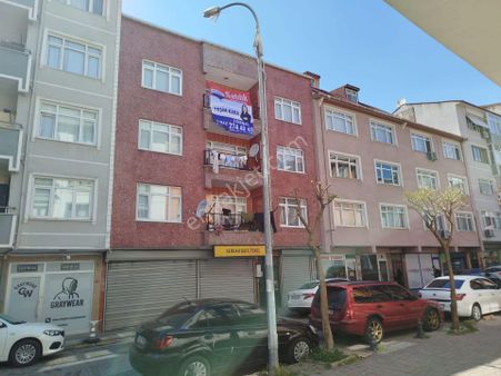 Remax Hür Yeşim Kara'dan 3 Daire 2 Dükkan Komple Satılık Bina