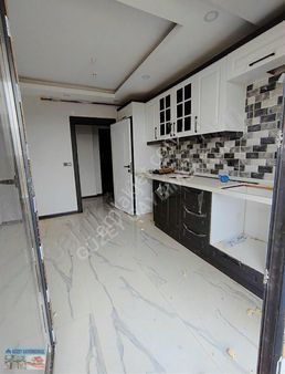 Havuzlar Mahallesi Nde Satılık Daire Site İçinde