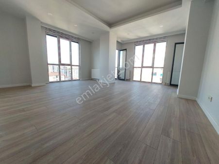 Kozzy Avm Yakın Ebeveyn Banyolu,balkonlu,net140m2 4+1 Yeni Bina