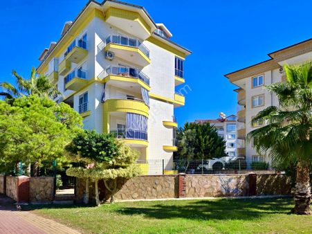 Alanya Oba'da Denize 100 M Mesafede Havuzlu Sitede 3+1 Dubleks