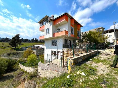 Kepirli'de, Doğa & Deniz Manz. Lüx Triplex 5+1 Villa*cam Teraslı