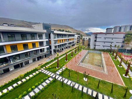 Kuşadasında Muhteşem Konseptte 1+1 Ve 2+1 Satılık Lüks Daireler