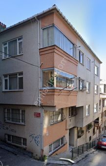 Rami Cuma Mahallesi'nde Ferah 3+1 Satılık Daire