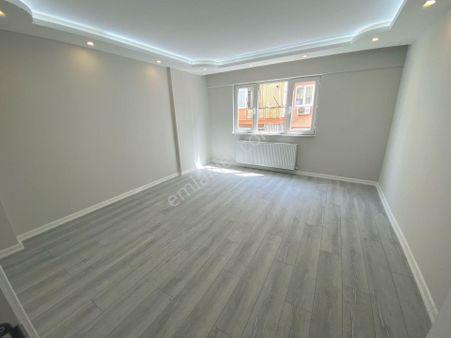Atbiner Emlaktan Manisa Yunusemre Tevfikiye Mahallesi 3+1 120m2 Full Özellikli Arakat Daire