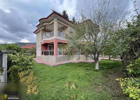 Konum Emlakdan Ortaca'da Satılık Tam Müstakil 5+1 Bakımlı Villa