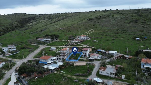 Aliağa Çaltılıdere'de Köy İçerisinde (250m2) Satılık İmarlı Arsa