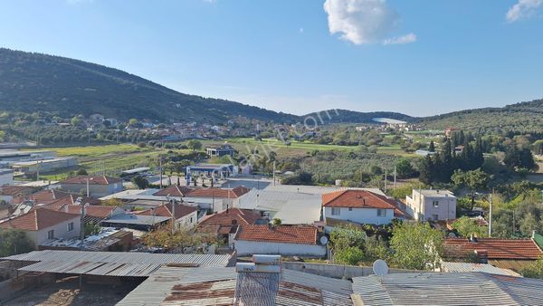 Foça Ilıpınar'da Satılık 6+1 Villa