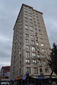 Emiray Dan Ulaşım Sorunu Olmayan Cadde Üzeri Satılık 3+1