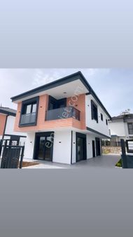Didim Efeler Mahallesinde Ayrı Mutfaklı,havuzlu,otoparklı Tam Müstakil 3+1 Satılık Villa