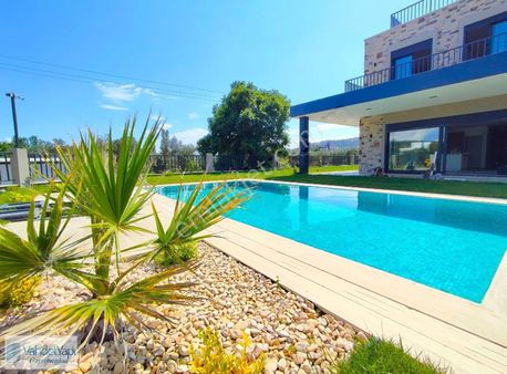 Vahdet'ten Güre'de Tasarım Harikası Satılık Müstakil Villalar !!